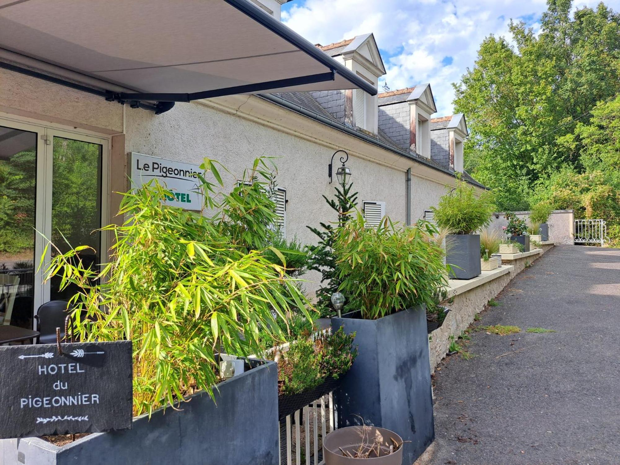 Le Pigeonnier Hotell Saint-Martin-le-Beau Eksteriør bilde