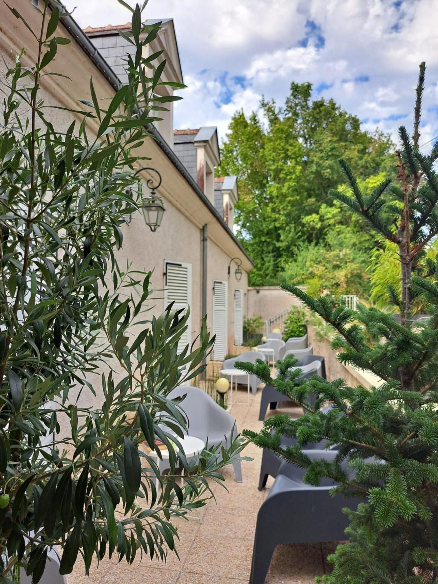 Le Pigeonnier Hotell Saint-Martin-le-Beau Eksteriør bilde